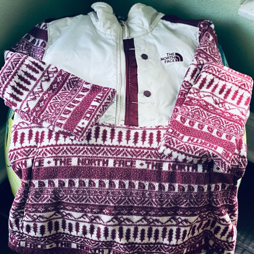 The North Face Pullover (Worn Once).